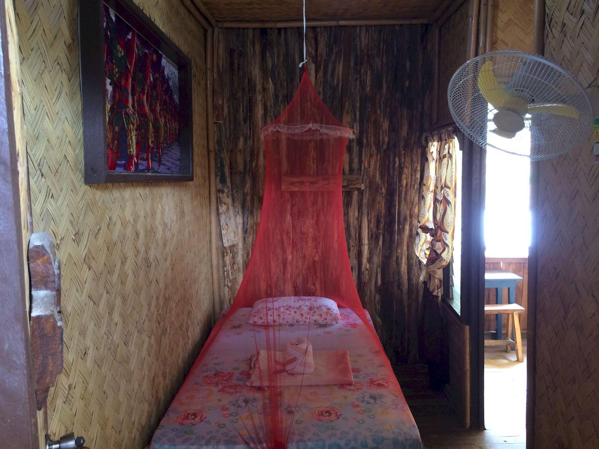 Islandfront II Bed & Breakfast Ел Нидо Екстериор снимка